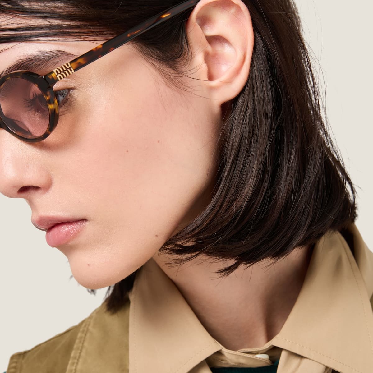 Miu Miu SMU04Z — Miu Regard Güneş Gözlüğü 2