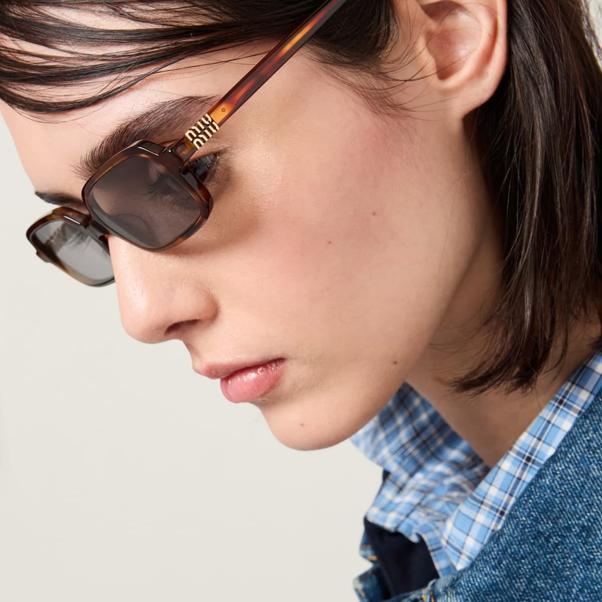 Miu Miu SMU11Z — Miu Regard Güneş Gözlüğü 2