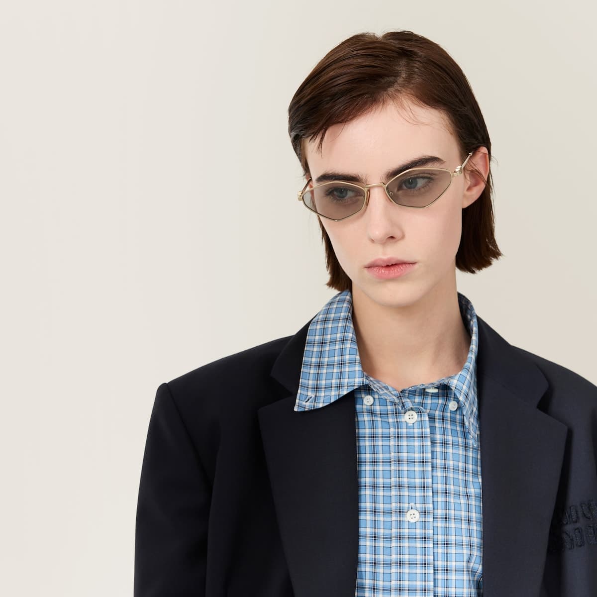Miu Miu SMU56Z — Miu Miu Logo Güneş Gözlüğü 2